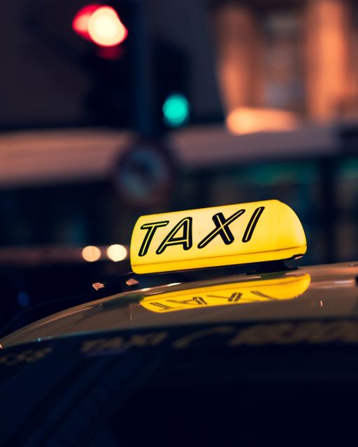 Private Car for Airport Transfer in Delhi - Accessibility and Vehicle Options