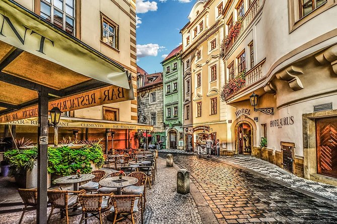Private Car From Munich to Prague: Transfer With 2h Sightseeing - Convenience and Quality