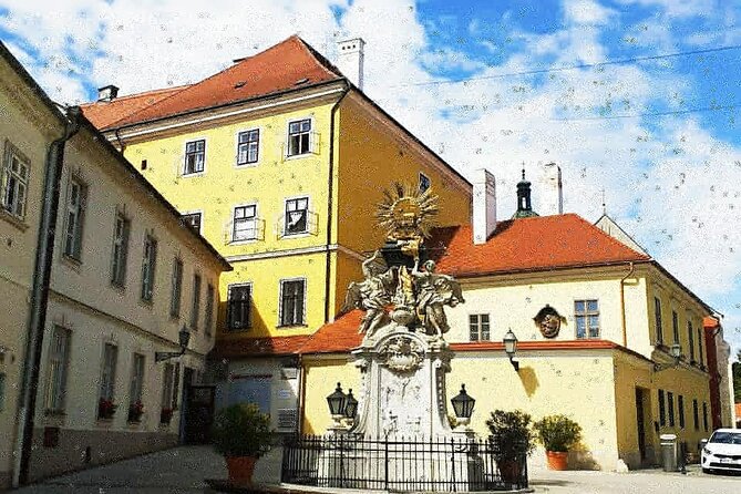 Private Car or Minivan Transfer From Budapest to Prague or Back - Booking Details