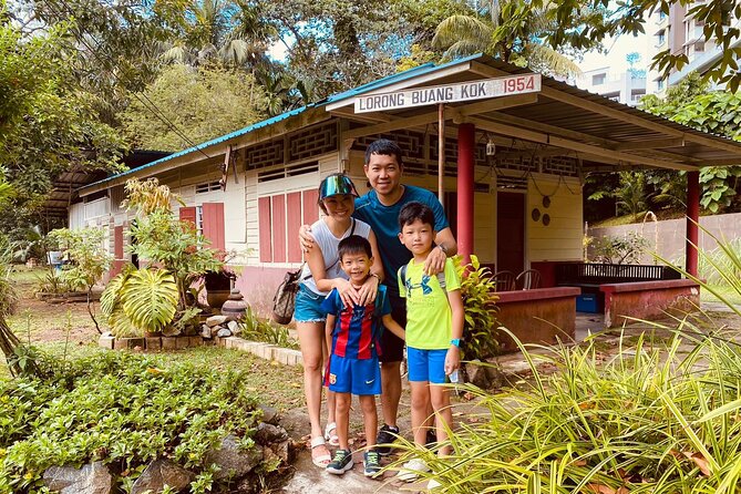 Private Car Tour for Singapore Highlights and Hidden Gems - Balancing Major and Minor Sites