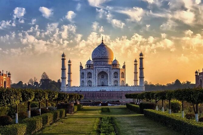 Private Car Tour of Taj Mahal and Agra Fort From Delhi - Accessibility and Participation