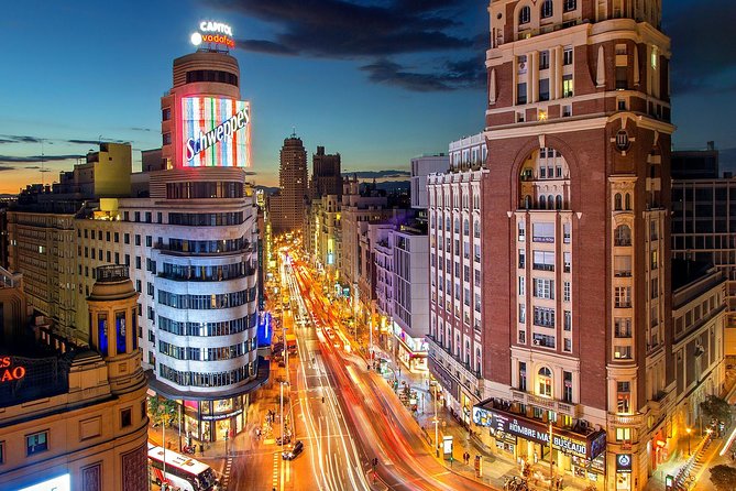 Private Car Transfer From Lisbon to Madrid With 2 Hours for Sightseeing - Sightseeing Stops Along the Route