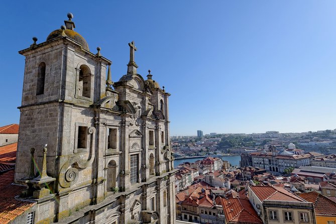 Private Car Transfer From Lisbon to Porto With 2h for Sightseeing - Overview of Private Car Transfer