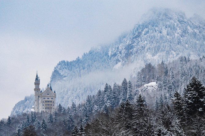 Private Castle Tour From Munich: Neuschwanstein, Hohenschwangau, and Linderhof - Visiting the Castles