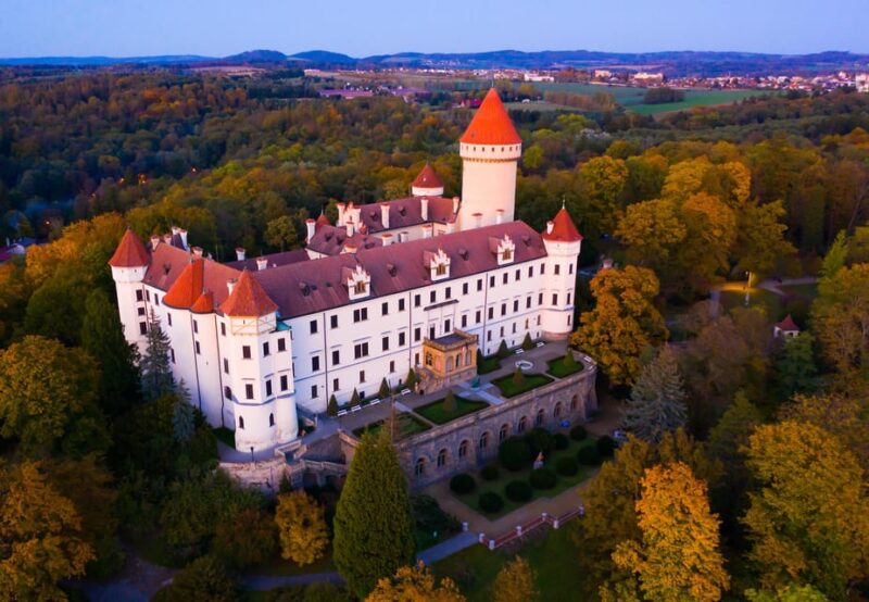 Private Castle Tour From Prague: Konopiste & Cesky Sternberk - Itinerary Highlights