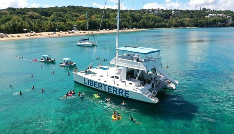Private catamaran for groups with Lunch & Drinks - FAQ