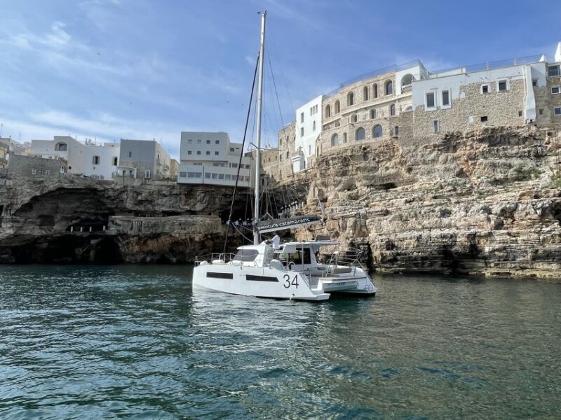 Private Catamaran Tour in Polignano a Mare - Catamaran Features