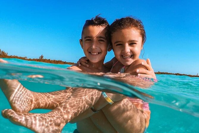 Private Catamaran Tour of Cozumel (Paraiso-Playa San Juan) - Inclusions and Exclusions