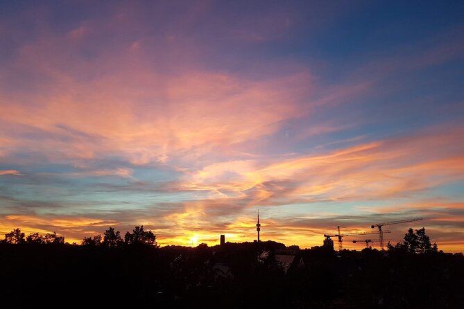 Private Champagne Sundowner on Rooftops of Munich - Rooftop Champagne Experience