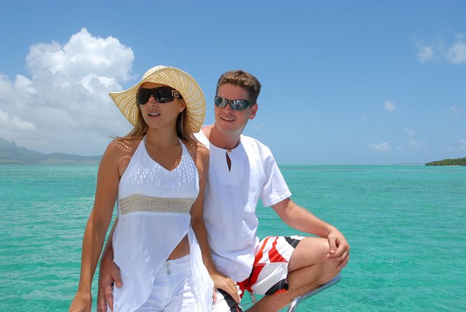 Private Charter Full Day Cruise: Île Aux Cerfs - Tour Reviews