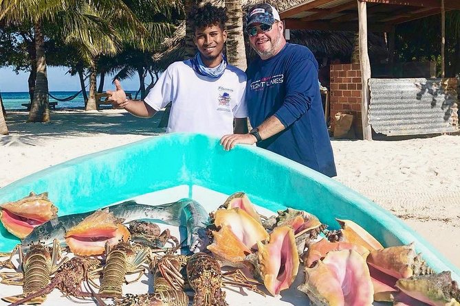 Private Charter -Inner Reef Trolling/Spin Casting + Island Stop - Schedule and Accessibility