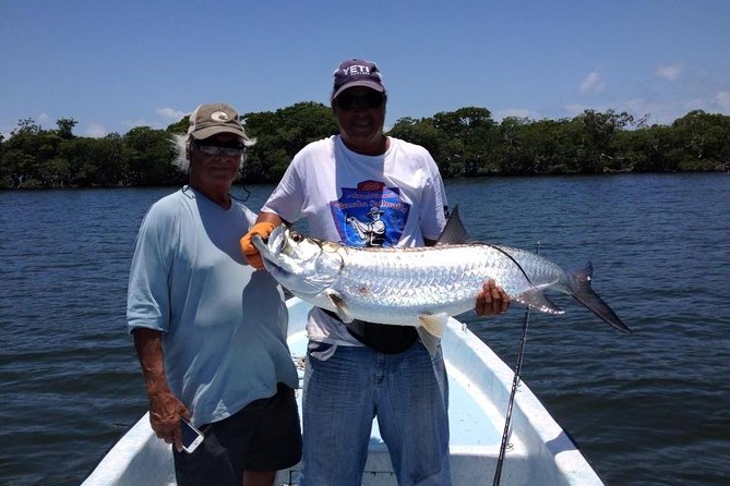 Private Charter -Inner Reef Trolling/Spin Casting + Island Stop - Pricing and Cancellation Policy