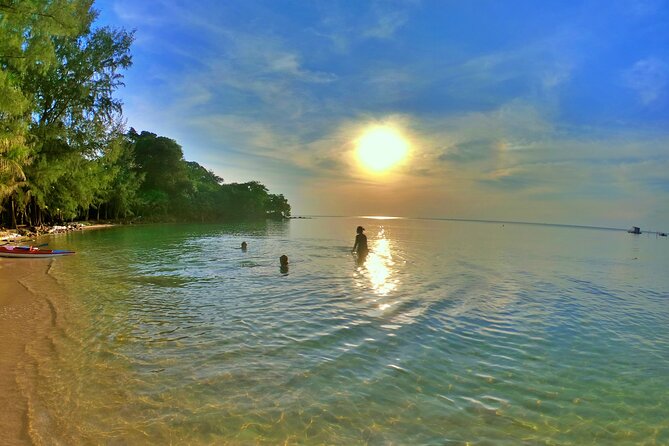 [Private Charter] SEA-KAYAKING Along HALF-MOON BAY & SUNSET DRIFTING & DINNER - Kayaking Adventure in Phu Quoc