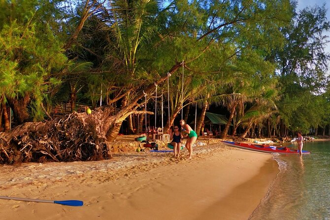 [Private Charter] SEA-KAYAKING Along HALF-MOON BAY & SUNSET DRIFTING & DINNER - Paddling From Half-Moon Bay