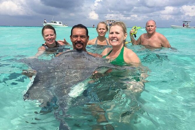 Private Charter - Stingray City, Starfish Point & Snorkeling - Personalized Experience