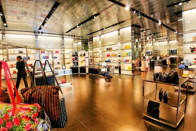 Private Chauffeur for Shopping to the Mall and Prada Outlet (Space) - Pricing Information