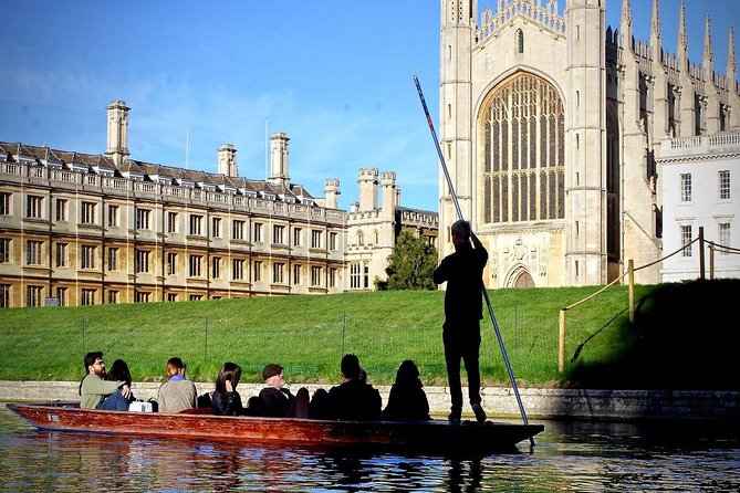 Private Chauffeur Punt Tour - Meeting and Pickup
