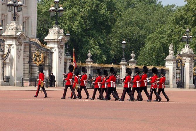 Private Chauffeured Luxury Range Rover at Your Disposal in London Full Day - Highlights of Range Rover Tour