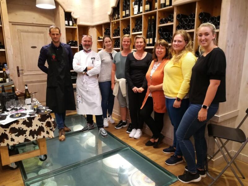 Private Cheeses and Wines Tasting - Key Points