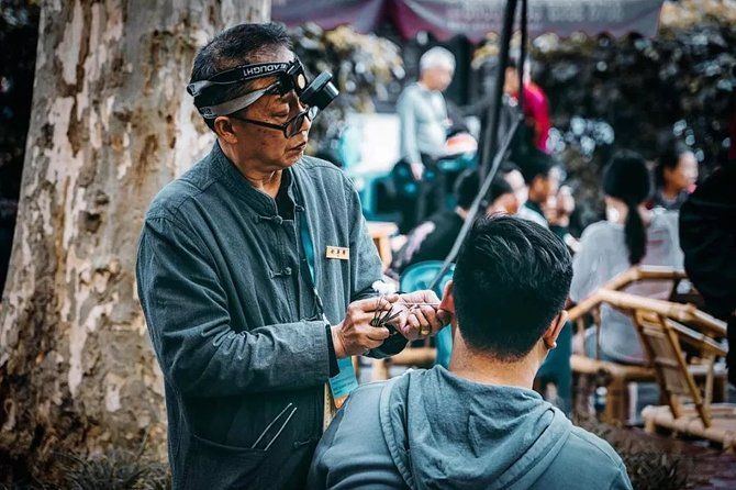 Private Chengdu Half Day Bike Tour - Accessibility Considerations