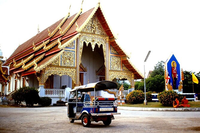 Private Chiang Mai Old City Half Day Tuk Tuk Tour - Tour Duration and Capacity