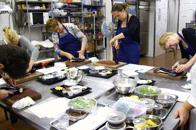 Private Chinese Wok Cooking Class in Shanghai - Class Highlights and Details