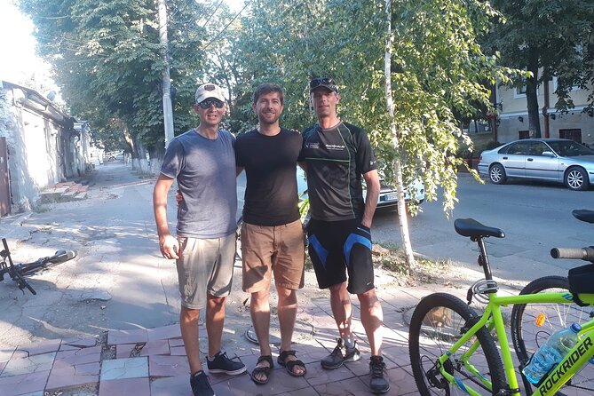 Private Chisinau Bike Tour - Parks and Boulevards Adventure