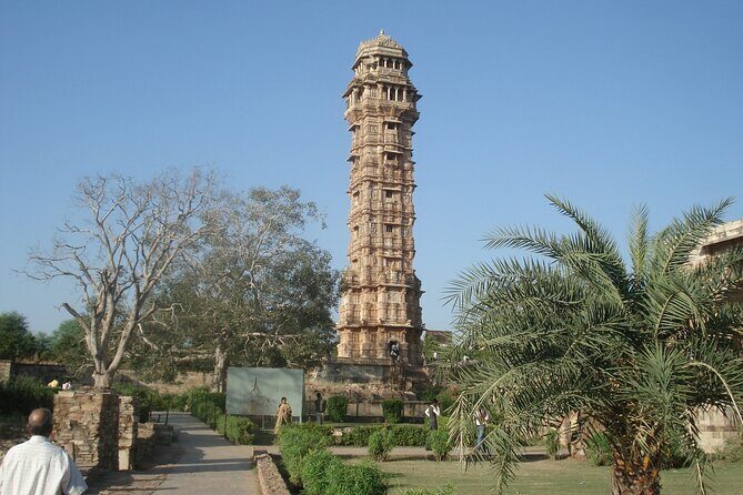 Private Chittorgarh Day Trip from Udaipur with Optional Guide - The Itinerary: What to Expect