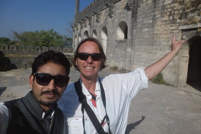 Private Chittorgarh Fort Day Tour With Guide, Lunch and Tickets - Tour Availability and Cancellation