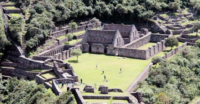 PRIVATE CHOQUEQUIRAO TREK 5 DAYS - Booking and Cancellation