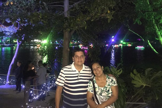 Private Christmas Lights Tour in Medellin - Transportation and Tour Duration