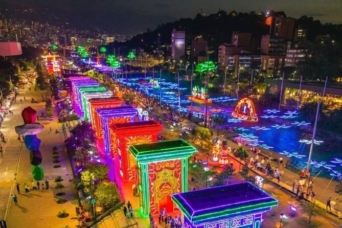 Private Christmas Lights Tour in Medellín! - Only Holiday Season! - Accessibility