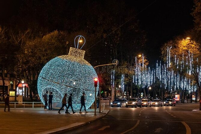 Private Christmas Lights Tuk Tuk Tour in Lisbon - Reviews