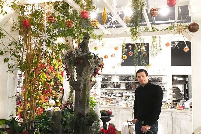 Private Christmas Tour With Christmas Afternoon Tea Ceremony in Old Pasadena - Accessibility and Physical Requirements