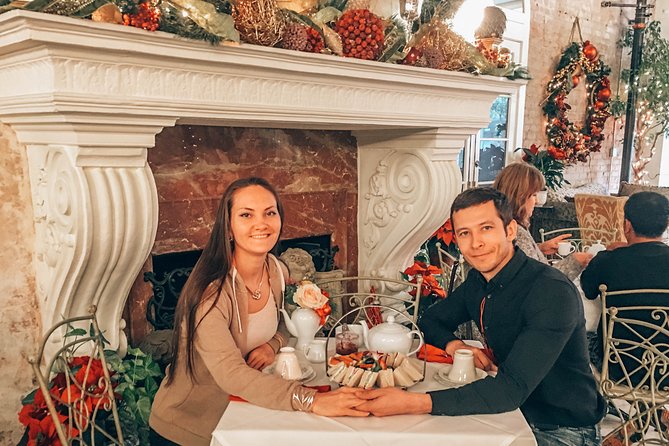 Private Christmas Tour With Christmas Afternoon Tea Ceremony in Old Pasadena - Booking Information and Start Times