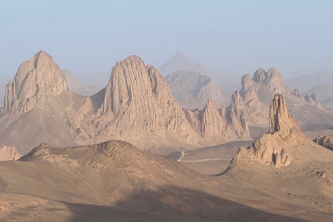 Private Circuit in Tamanrasset, the Hoggar and the Assekrem of Several Days - Inclusions and Pickup