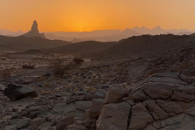 Private Circuit in Tamanrasset, the Hoggar and the Assekrem of Several Days - Booking and Confirmation