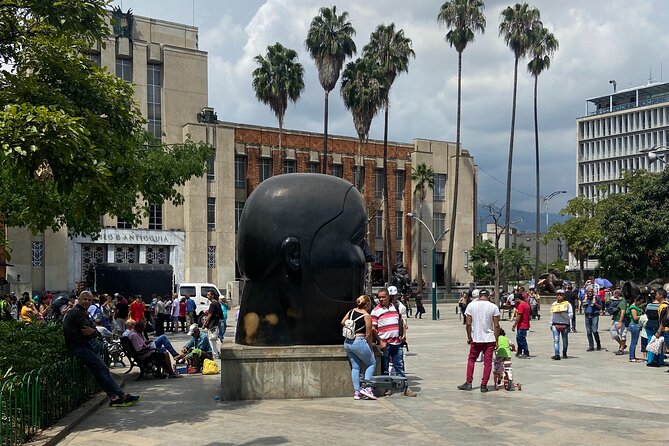 Private City and Graffiti Tour. - Booking and Cancellation Policy
