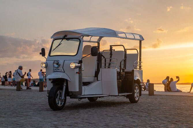 Private City and Wine Tour in Zadar With Eco Tuk Tuk - Savoring the Flavors of Local Wineries
