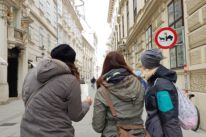Private City Discovery Walk - Historical Treasure Hunt - Guided by Historical Character