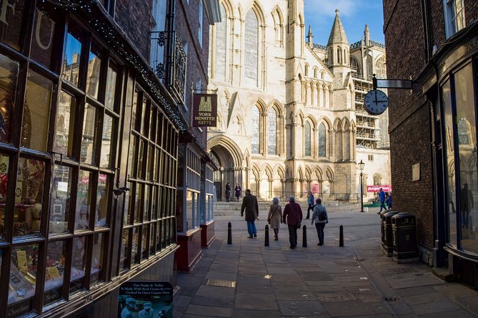Private City Kickstart Tour: York - Personalized Exploration