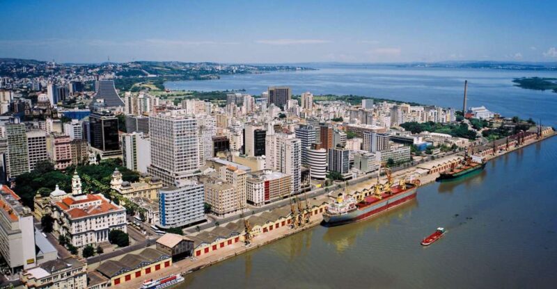 Private City - Porto AlegreTranslated Into English: Private City - Porto Alegre - Key Points