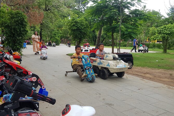 Private City Tour in Siem Reap - Accessibility and Participation
