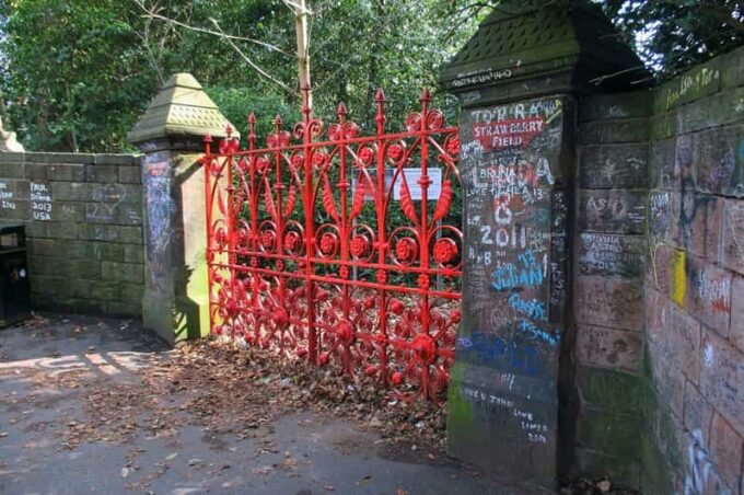 Private City Tour - Liverpool - Scouse Experiences