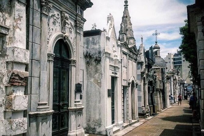 Private City Tour of the City + Tigre Delta With Local Guide - Accessibility and Group Size
