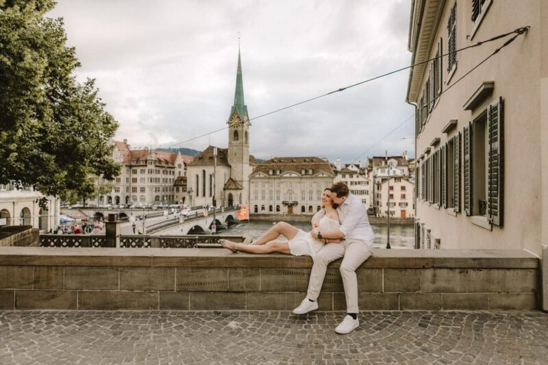 Private City Tour & Photoshoot With a Local in Zurich - Key Points