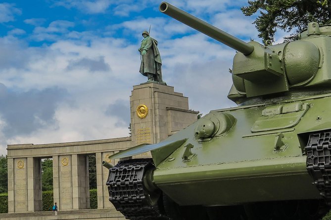 Private City Tour Soviet Berlin in an Authentic Vintage Van - Vintage Van Experience