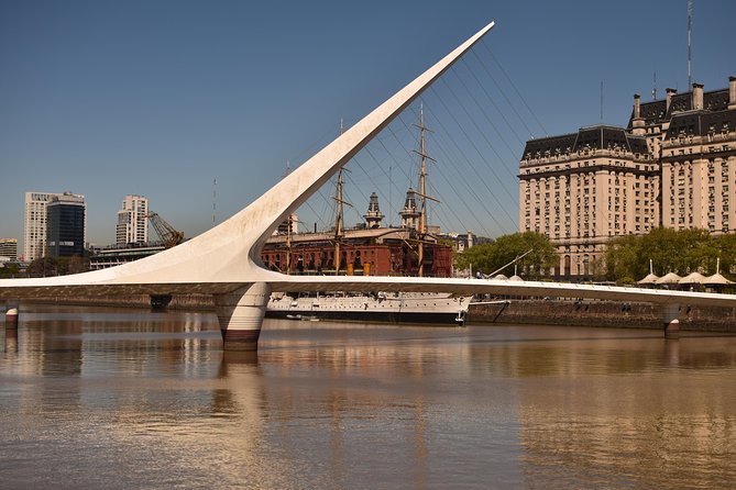 Private City Tour & Transfer to the International Airport - Cruise Passenger Information