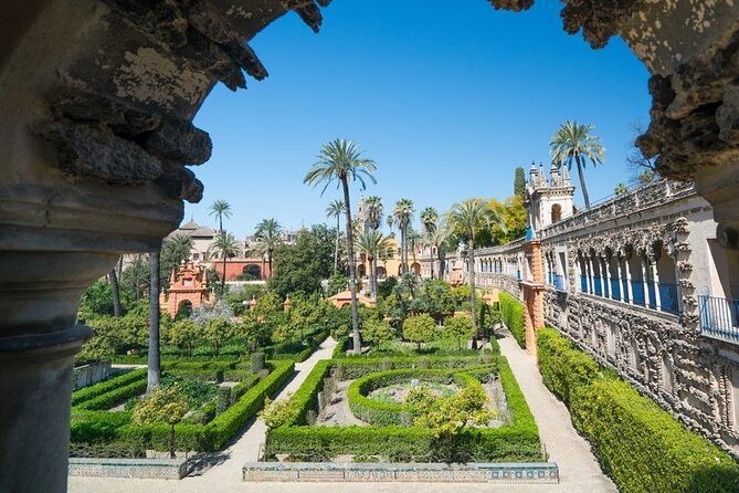 Private City Tour With Breakfast or Afternoon Coffee in Alcazar Gardens - Exploring Alcazar Gardens