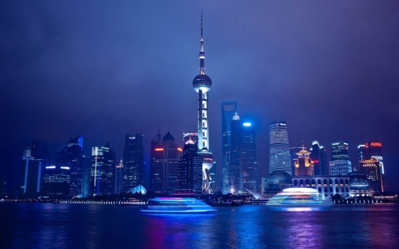 Private City Trip of Shanghai Including Lunch - Key Points